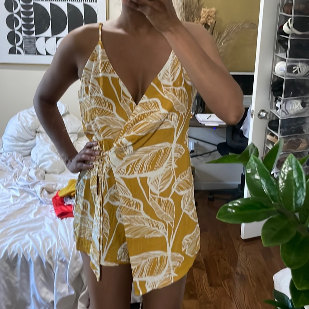 Out of Stock L’atiste wrap front romper with Pockets- New!